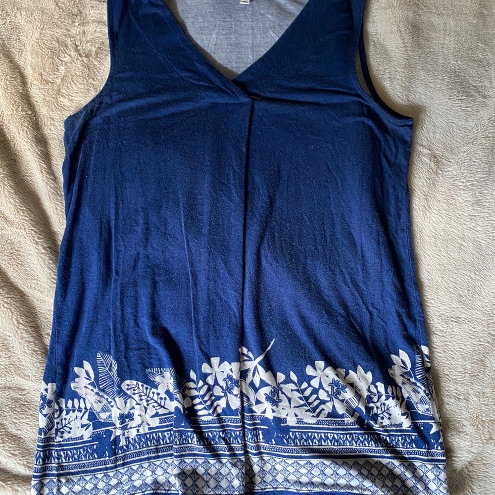 Navy Floral-Dip Tank